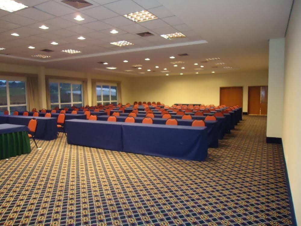 Taua Hotel Атибая Екстериор снимка
