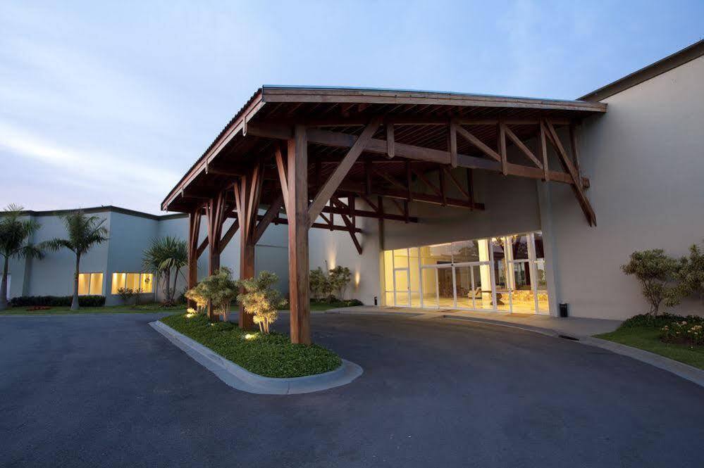 Taua Hotel Атибая Екстериор снимка